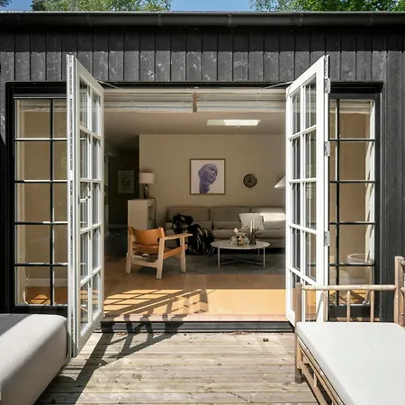 別荘 Modern Forest House Near Tisvilde Hegn